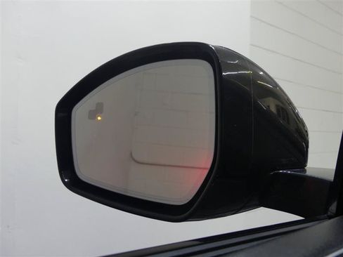 Used 2018 Jaguar F-PACE S AWD/4WD image 14