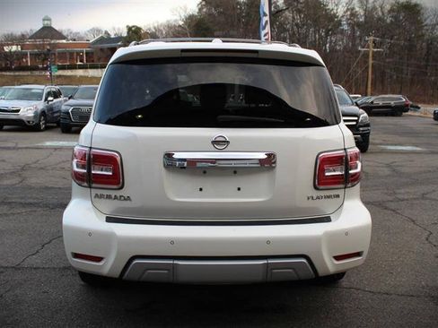 Used 2018 Nissan Armada Platinum w/ Interior Lighting Package AWD/4WD image 4