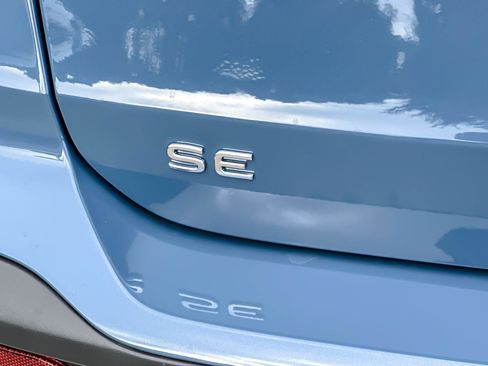 New 2026 Volkswagen Taos SE image 25