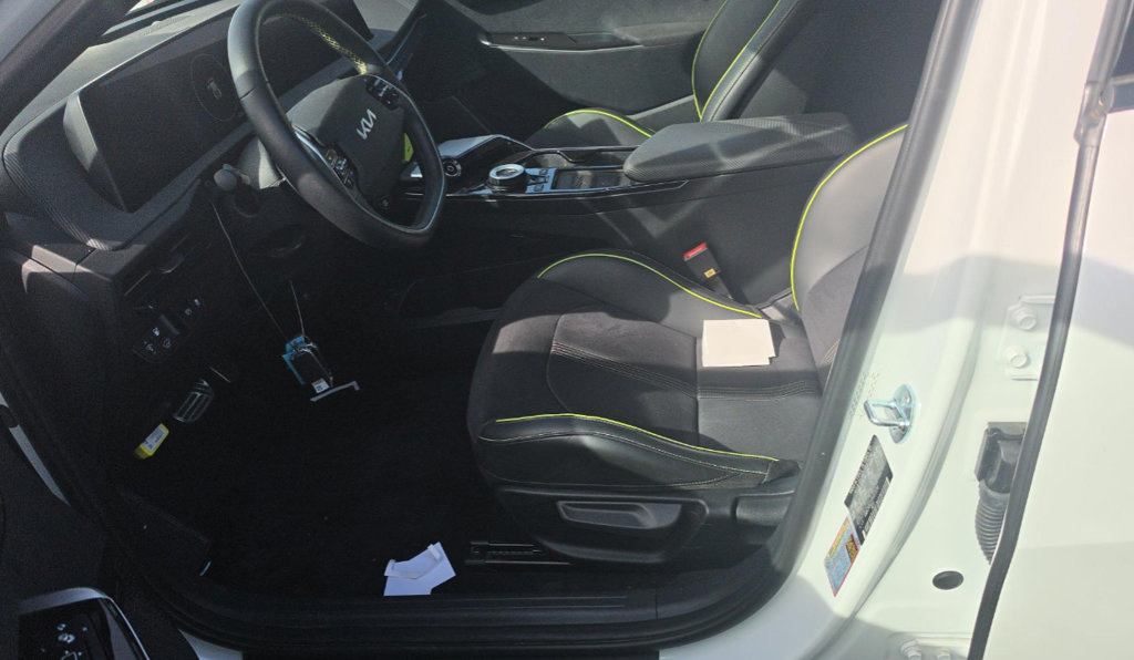 Used 2023 Kia EV6 GT AWD/4WD image 6