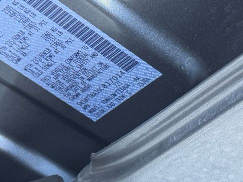 Used 2025 Nissan Rogue SV image 31