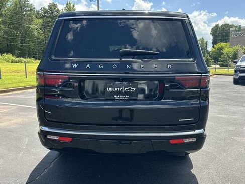 Used 2024 Jeep Wagoneer Series III AWD/4WD image 7
