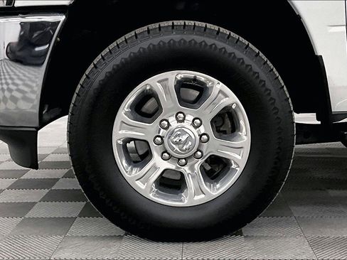 Used 2024 RAM 3500 Big Horn AWD/4WD image 10