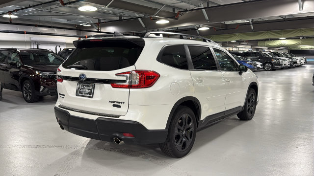 Used 2023 Subaru Ascent Onyx Edition AWD/4WD image 2