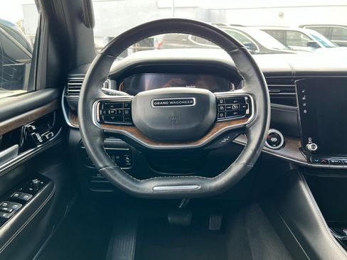 Used 2024 Jeep Grand Wagoneer L 4WD image 12
