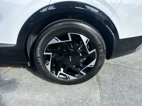 Certified 2023 Kia Sportage SX FWD image 10