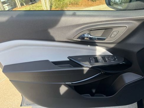 New 2026 Chevrolet Trax LT w/ Midnight Edition image 16