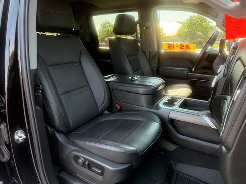Used 2023 GMC Sierra 3500 Denali w/ Denali Ultimate Package AWD/4WD image 18