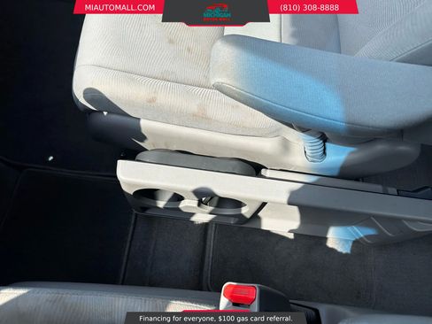 Used 2010 Honda CR-V LX image 17