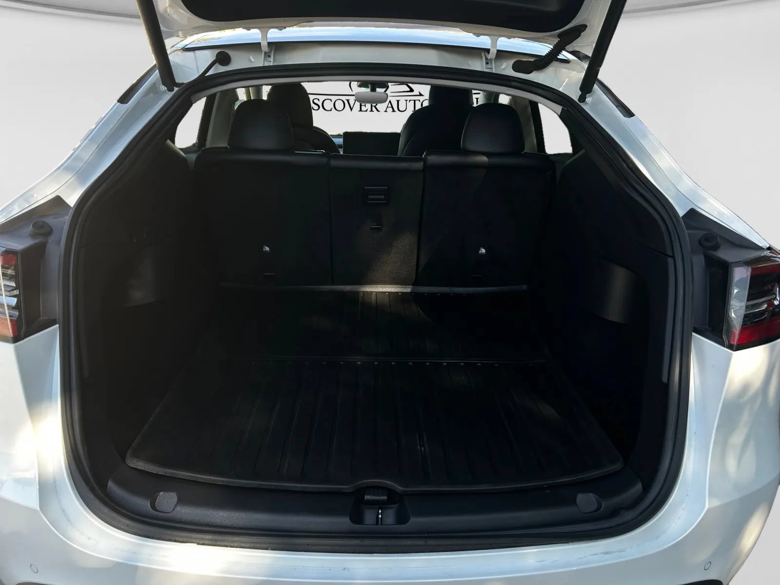Used 2021 Tesla Model Y Long Range AWD/4WD image 21