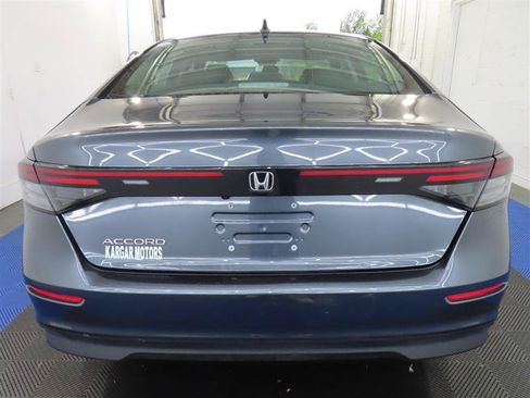 Used 2025 Honda Accord SE image 6