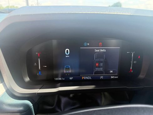 Used 2025 Ford Maverick XLT w/ Equipment Group 302A AWD/4WD image 8