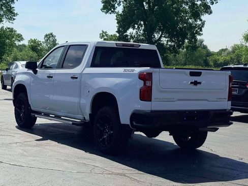 Used 2024 Chevrolet Silverado 1500 Custom Trail Boss AWD/4WD image 11