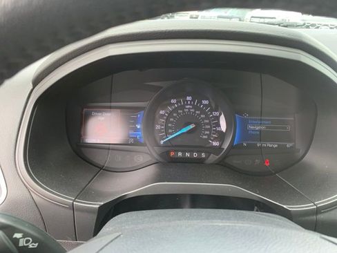 Used 2022 Ford Edge SEL w/ Convenience Package AWD/4WD image 16