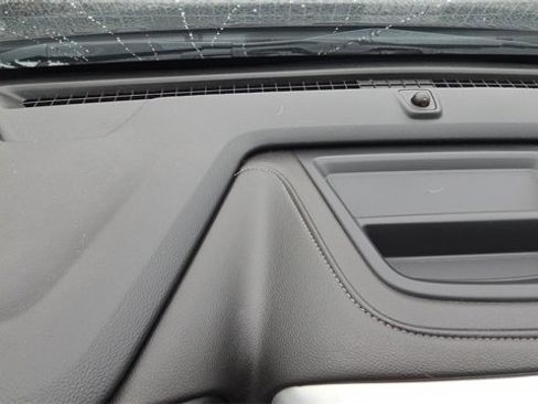 Used 2019 GMC Canyon SLE image 9