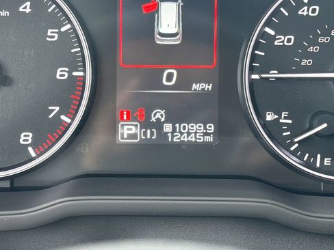 Used 2025 Subaru Forester Limited image 23