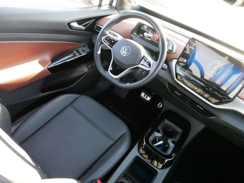 Certified 2022 Volkswagen ID.4 Pro S image 9