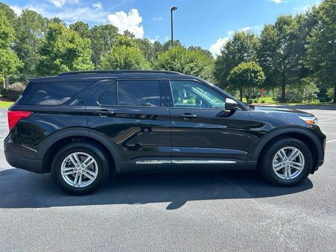 Used 2023 Ford Explorer XLT RWD image 19