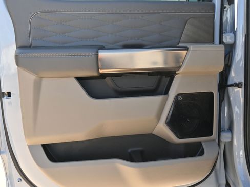 Used 2025 Ford F450 Platinum w/ Platinum Plus Package AWD/4WD image 21