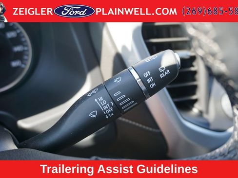 Used 2023 GMC Acadia SLT w/ Preferred Package AWD/4WD image 29