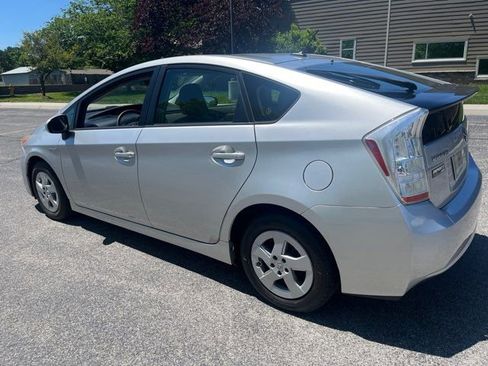 Used 2011 Toyota Prius Two w/ Preferred Accessory Pkg FWD image 4