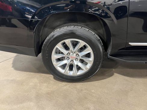 Used 2023 GMC Yukon XL Denali AWD/4WD image 45