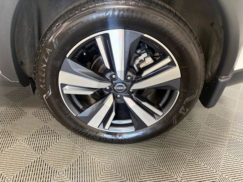 Used 2023 Nissan Rogue SL w/ SL Premium Package AWD/4WD image 10