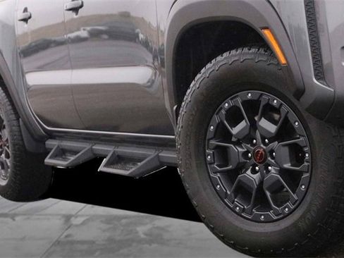 Certified 2023 Nissan Frontier PRO-4X w/ Pro-4X Premium Package image 3