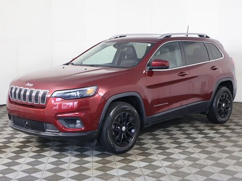 Used 2021 Jeep Cherokee Latitude Lux w/ Comfort/Convenience Group AWD/4WD image 6
