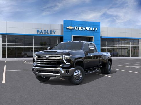 New 2026 Chevrolet Silverado 3500 LTZ w/ LTZ Convenience Package AWD/4WD image 8