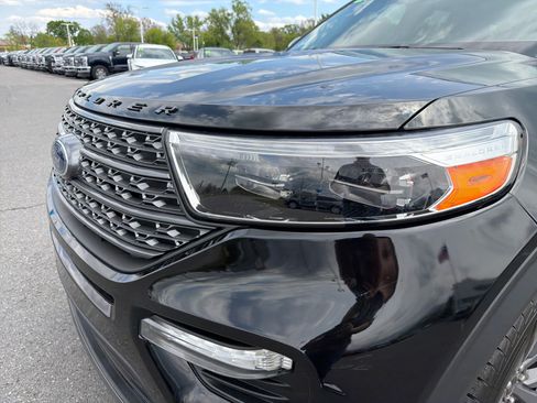 Used 2022 Ford Explorer XLT w/ Equipment Group 202A AWD/4WD image 10