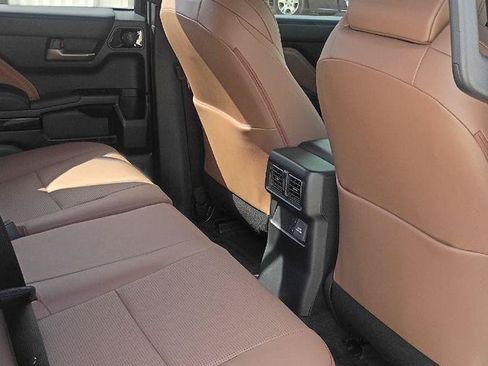 New 2026 Toyota 4Runner Limited AWD/4WD image 18