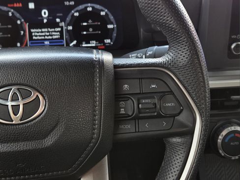 Used 2024 Toyota Tacoma TRD Off-Road AWD/4WD image 18
