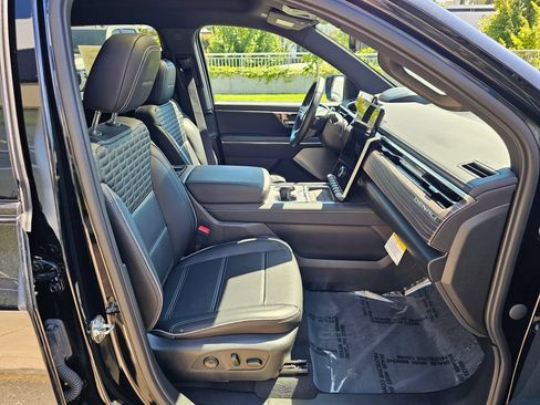 Used 2026 GMC Sierra EV Denali AWD/4WD image 11