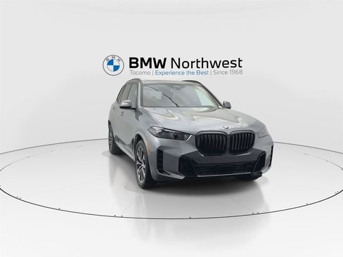 New 2026 BMW X5 xDrive40i w/ M Sport Package AWD/4WD image 7