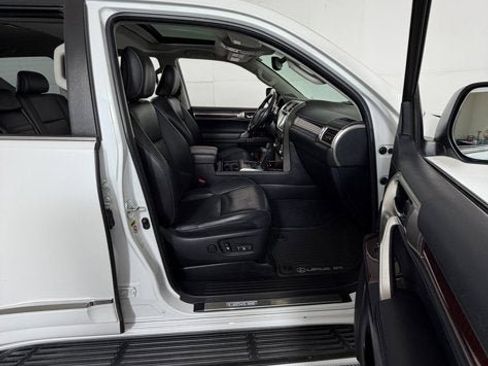 Used 2018 Lexus GX 460 Luxury image 5