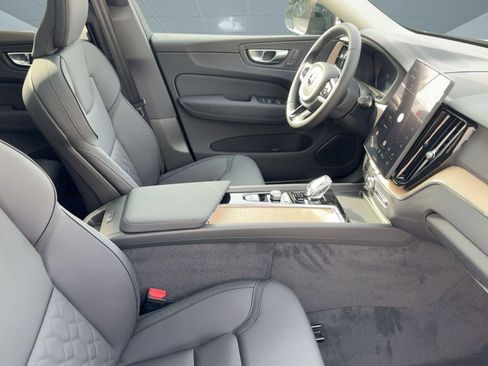 New 2026 Volvo XC60 B5 Core w/ Climate Package image 21