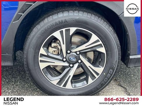 Used 2024 Subaru Crosstrek 2.0i Premium image 9