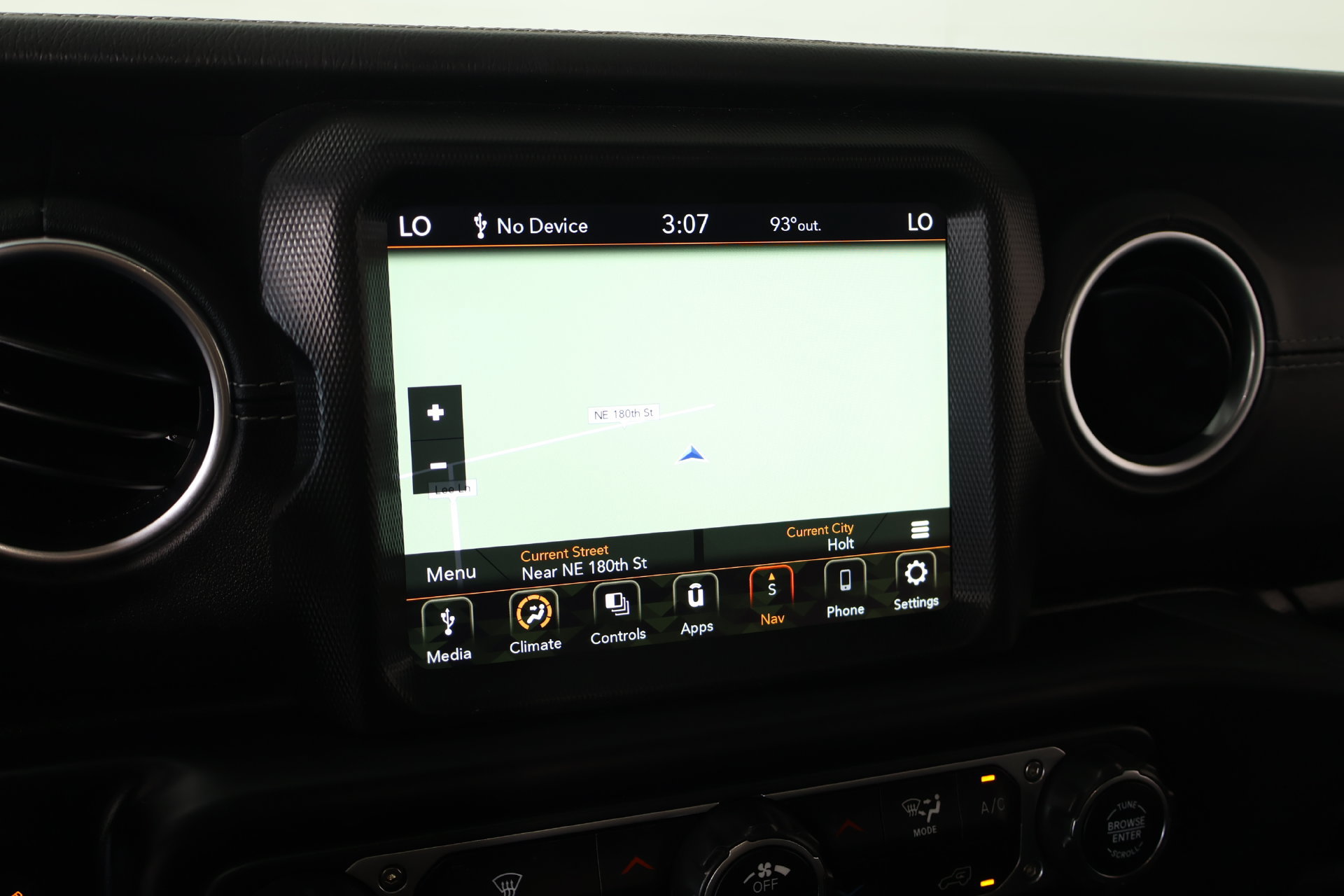 Used 2022 Jeep Gladiator Overland w/ Popular Equipment Package AWD/4WD image 7