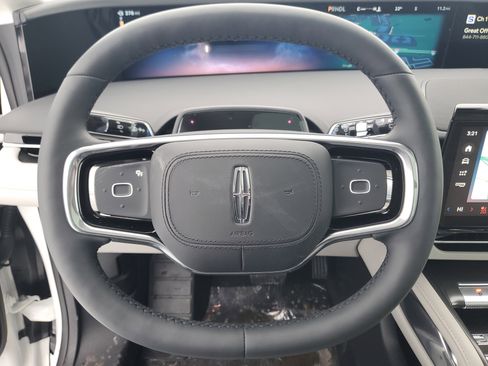 New 2026 Lincoln Nautilus Reserve w/ Jet Appearance Package image 16