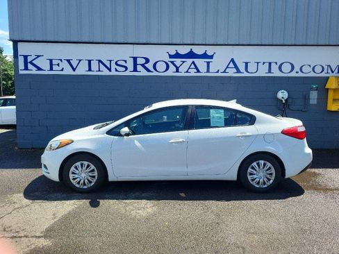Used 2016 Kia Forte LX FWD image 1