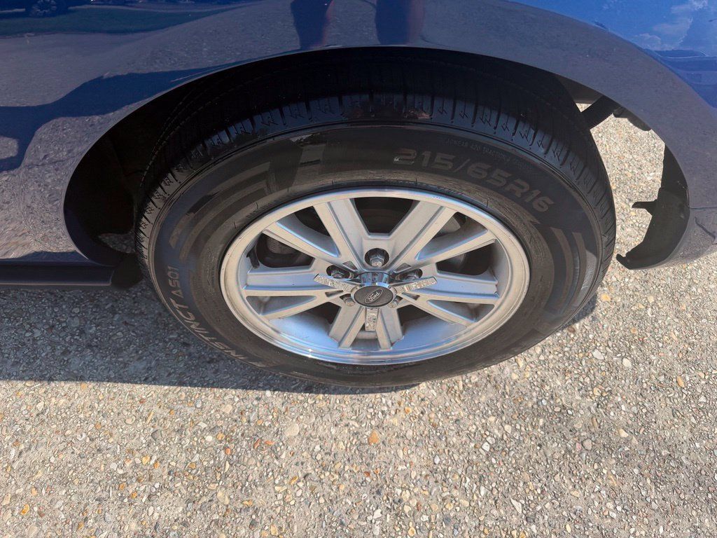 Used 2007 Ford Mustang Coupe RWD image 19