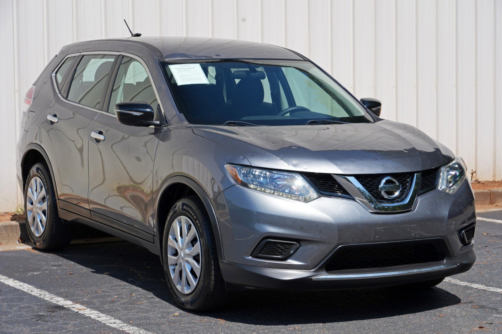 Used 2015 Nissan Rogue S AWD/4WD image 47