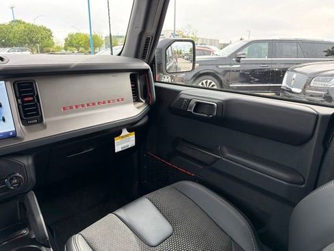 Used 2024 Ford Bronco Raptor AWD/4WD image 22