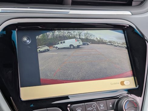 Used 2020 Chevrolet Bolt LT image 26