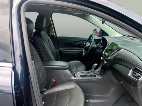 Used 2021 Chevrolet Equinox Premier AWD/4WD image 9