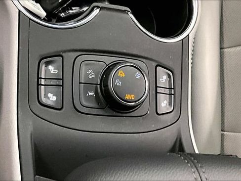 Used 2024 GMC Terrain SLT AWD/4WD image 37