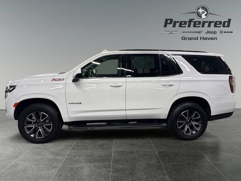 Used 2021 Chevrolet Tahoe Z71 w/ Rear Media and Nav Package AWD/4WD image 10