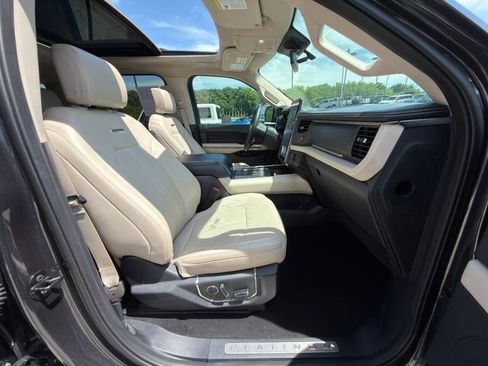 Used 2024 Ford Expedition Max Platinum AWD/4WD image 9