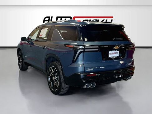 Used 2025 Chevrolet Traverse High Country AWD/4WD image 5
